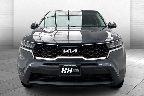 2022 Kia Sorento LX