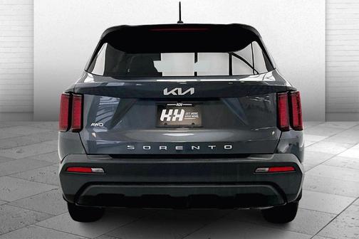 2022 Kia Sorento LX