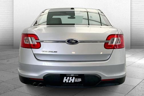 2010 Ford Taurus SE