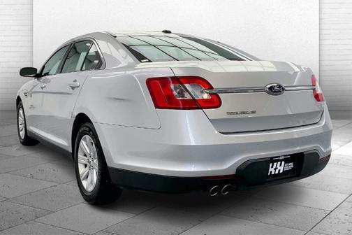 2010 Ford Taurus SE