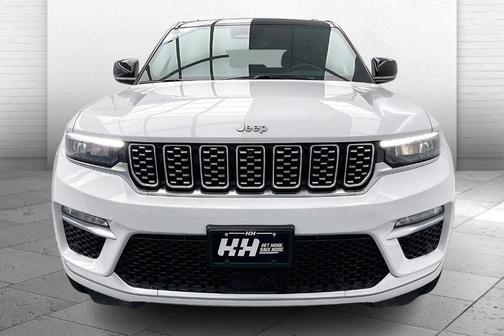 2023 Jeep Grand Cherokee Summit