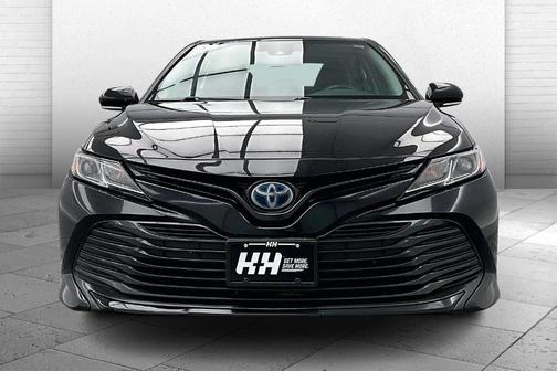 2020 Toyota Camry Hybrid LE