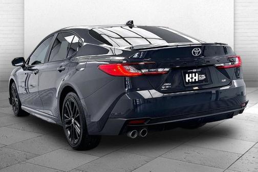 Metal 2025 Toyota Camry SE