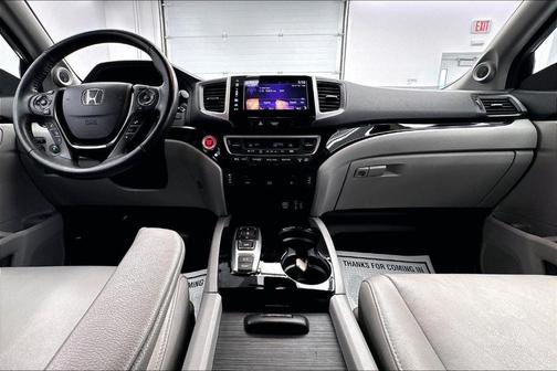 Modern Steel Metallic 2017 Honda Pilot Touring