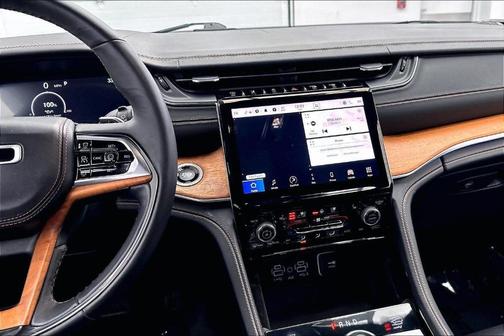 2021 Jeep Grand Cherokee L Summit