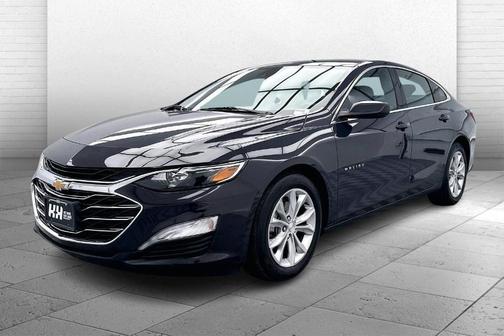 Night 2025 Chevrolet Malibu LT