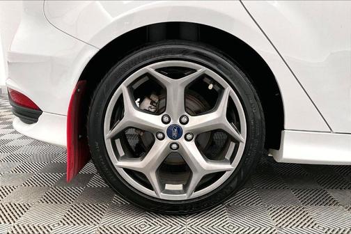 2017 Ford Focus ST Base