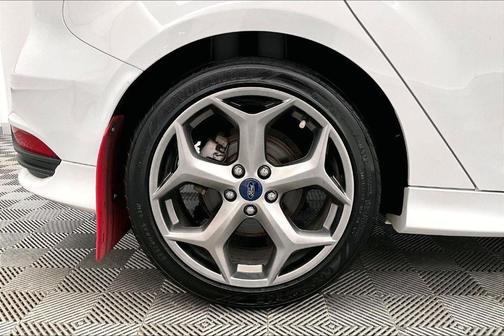 2017 Ford Focus ST Base