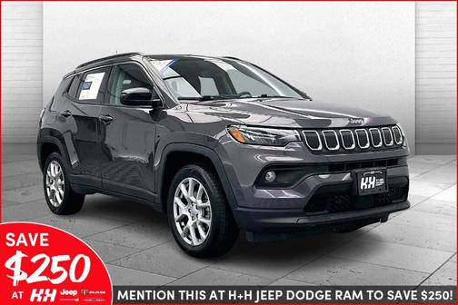 2022 Jeep Compass Latitude Lux