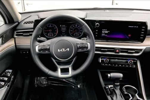 2024 Kia K5 EX