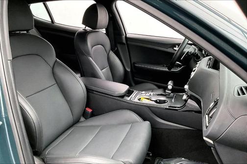 2023 Kia Stinger GT-Line