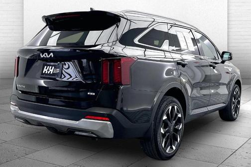 2025 Kia Sorento X-Line EX
