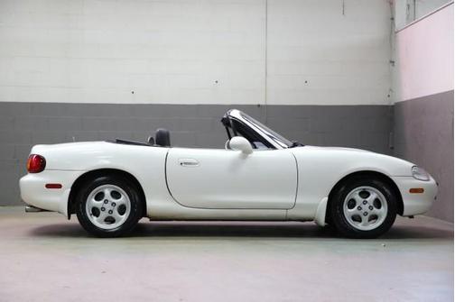 1999 Mazda MX-5 Miata Base