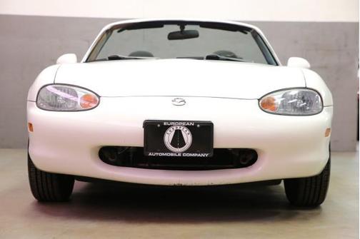 1999 Mazda MX-5 Miata Base