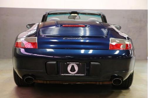 2000 Porsche 911 Carrera (M6)