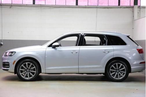 2019 Audi Q7 55 Premium Plus