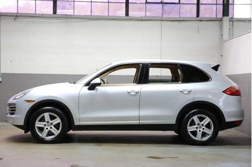 2012 Porsche Cayenne Base