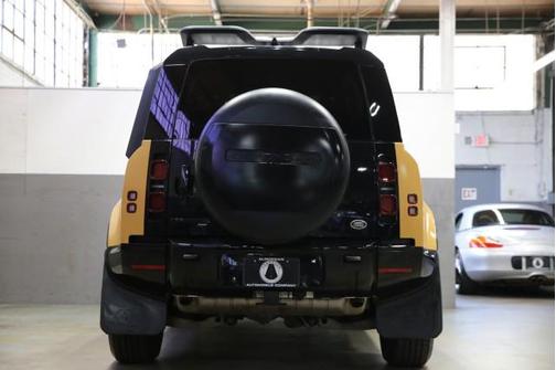 2022 Land Rover Defender 110 X-Dynamic SE