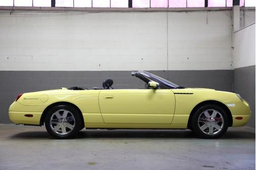 2002 Ford Thunderbird Deluxe