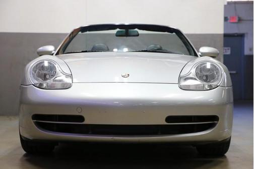 1999 Porsche 911 Carrera (M6)