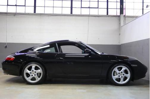 2001 Porsche 911 Carrera 4