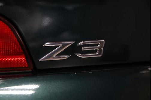 2002 BMW Z3 2.5i Roadster