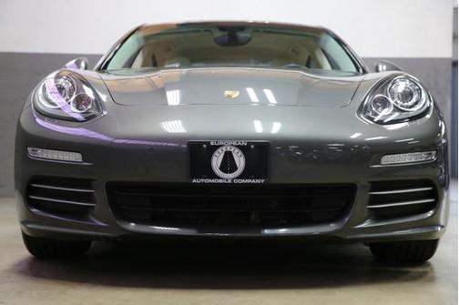 2014 Porsche Panamera 4