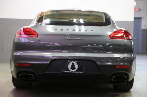 2014 Porsche Panamera 4