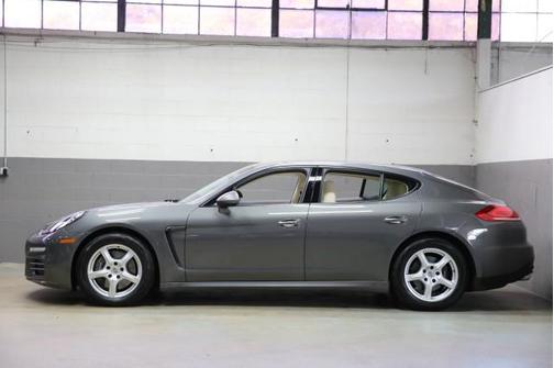 2014 Porsche Panamera 4
