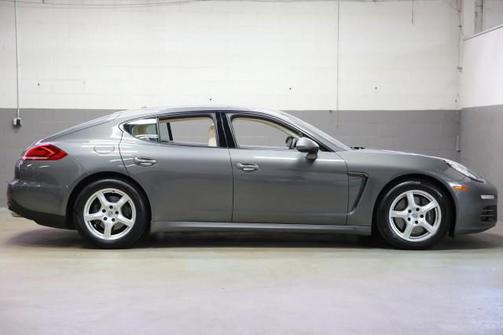 2014 Porsche Panamera 4