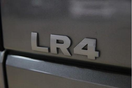 2016 Land Rover LR4 Base