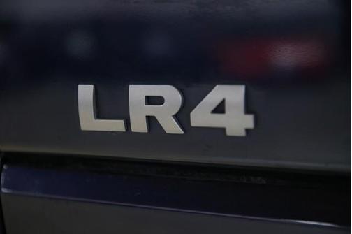 2016 Land Rover LR4 Base