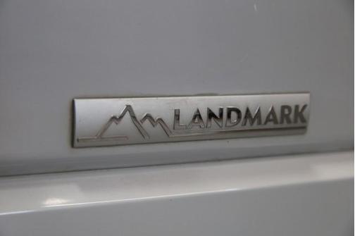 2016 Land Rover LR4 Base