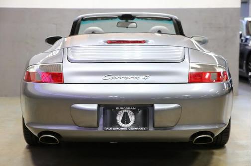 2002 Porsche 911 Carrera 4