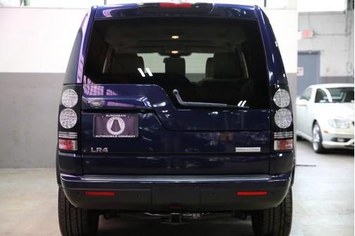 2016 Land Rover LR4 Base