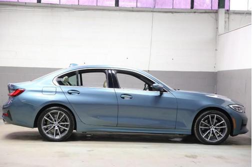 2021 BMW 330 xDrive