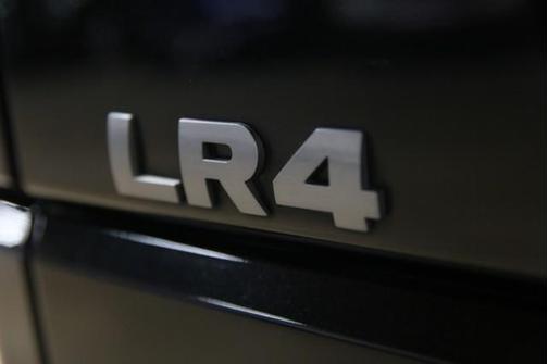 2016 Land Rover LR4 Base