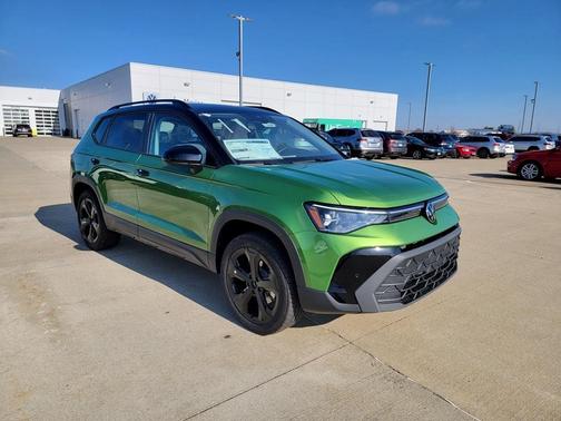 2026 Volkswagen Taos SE