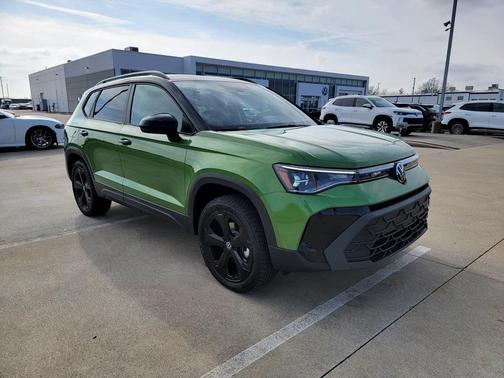 2026 Volkswagen Taos SE