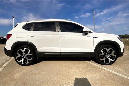 2023 Volkswagen Taos 1.5T SEL