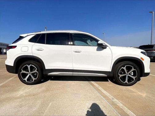 Pure White 2026 Volkswagen Tiguan 2.0T SE
