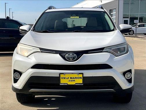Blizzard Pearl 2017 Toyota RAV4 Limited
