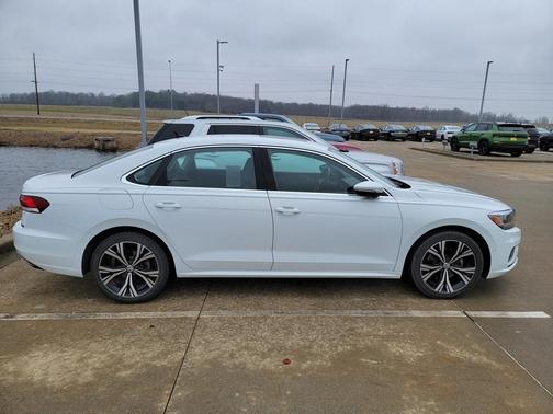 2020 Volkswagen Passat 2.0T SEL