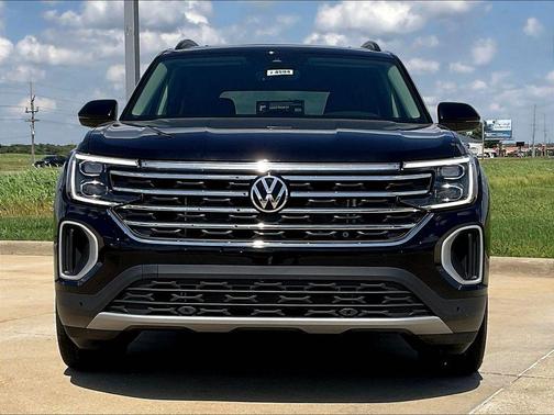 Deep Black Pearl 2026 Volkswagen Atlas 2.0T SE W/TECHNOLOGY