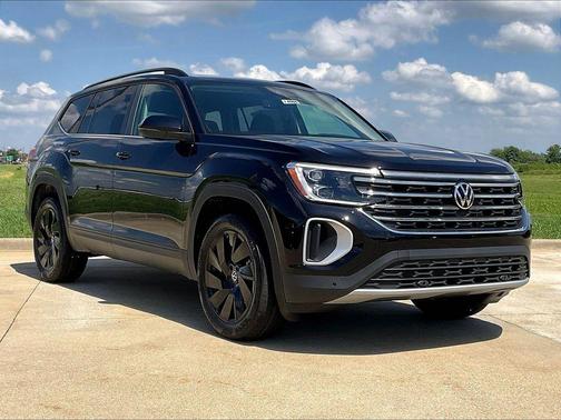 Deep Black Pearl 2026 Volkswagen Atlas 2.0T SE W/TECHNOLOGY