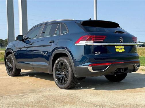 Tourmaline Blue Metallic 2022 Volkswagen Atlas Cross Sport 3.6L V6 SE w/Technology