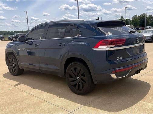 Tourmaline Blue Metallic 2022 Volkswagen Atlas Cross Sport 3.6L V6 SE w/Technology