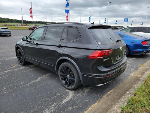 2021 Volkswagen Tiguan 2.0T SE R-Line Black