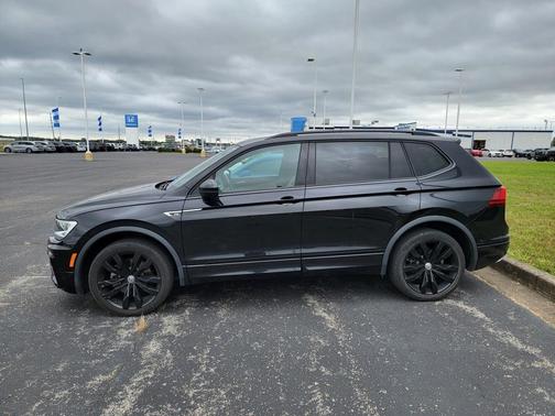 2021 Volkswagen Tiguan 2.0T SE R-Line Black