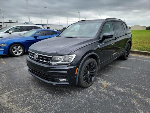 2021 Volkswagen Tiguan 2.0T SE R-Line Black